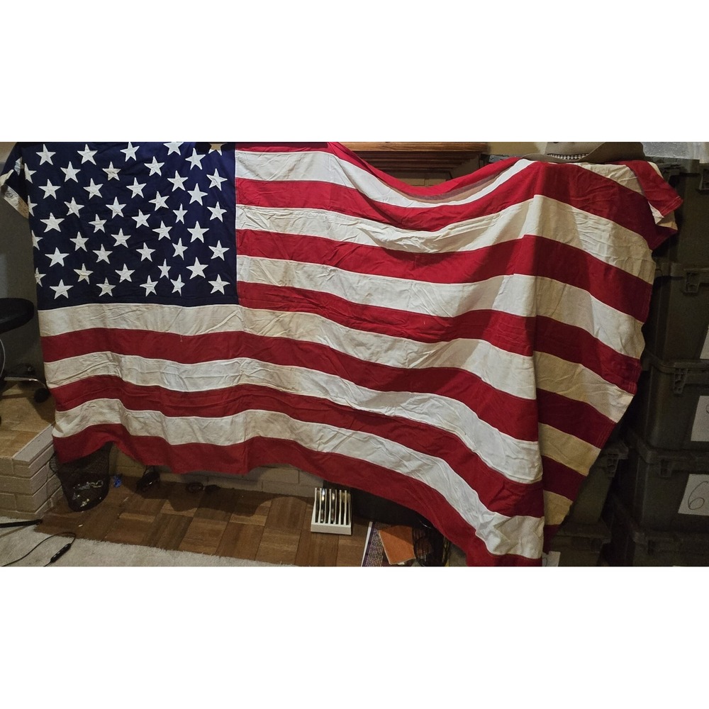 Bulldog Bunting - Large US Flag - 5 x 9 1/2 foot -